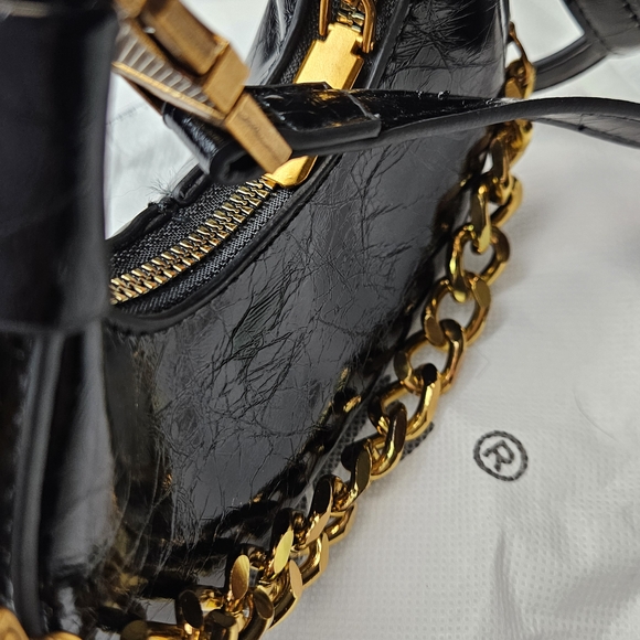 Black and Gold Chain Women's Crossbody Bag (NWOT) - Picture 10 of 11